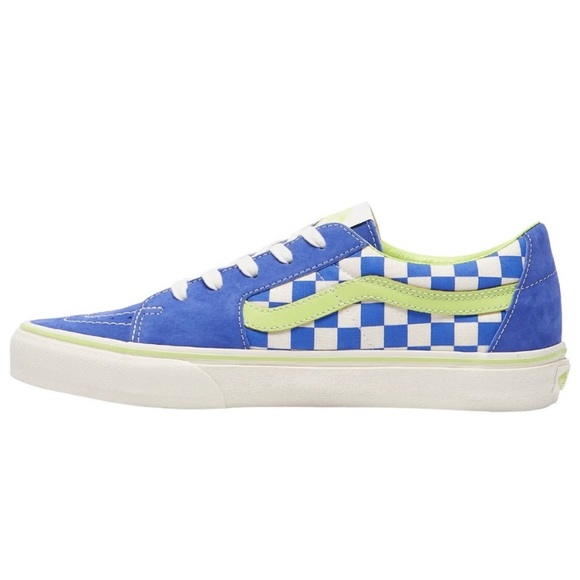 SOLD! NEW VANS - Picture 2 of 8